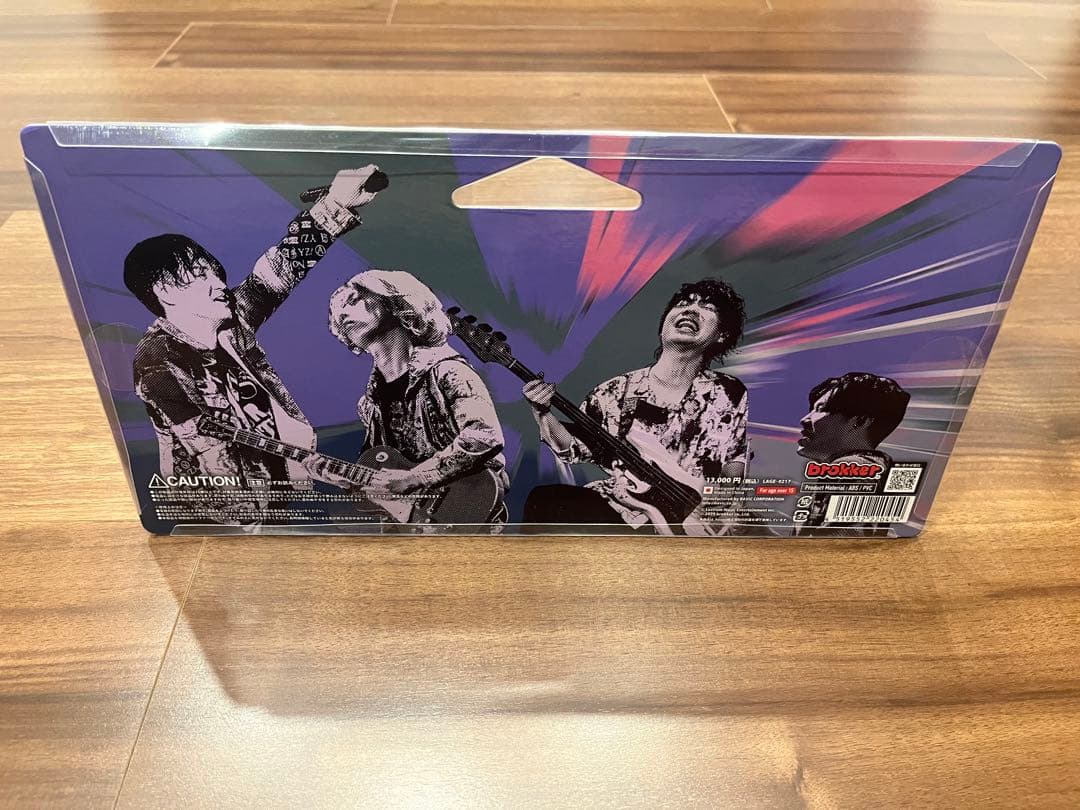 Official髭男dism brokker