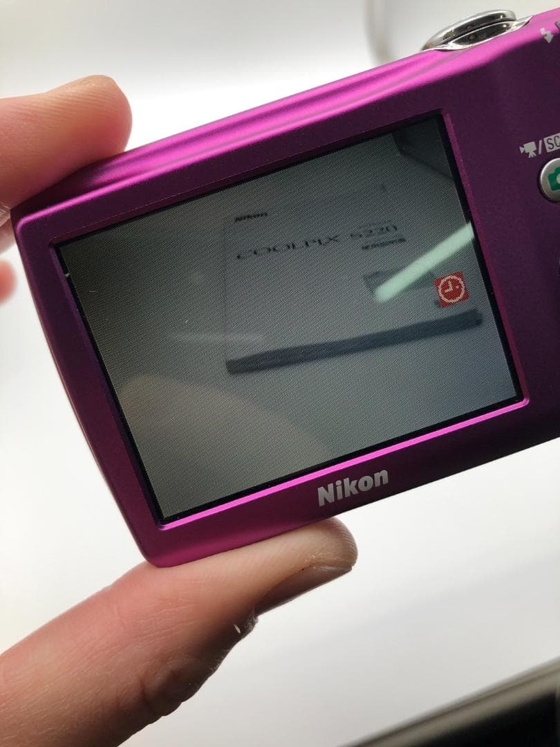 ニコン　COOLPIX　S220