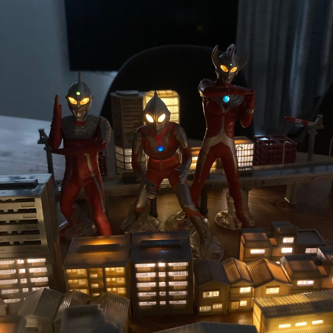 アルティメットルミナス　ウルトラマン　ストラクチャー