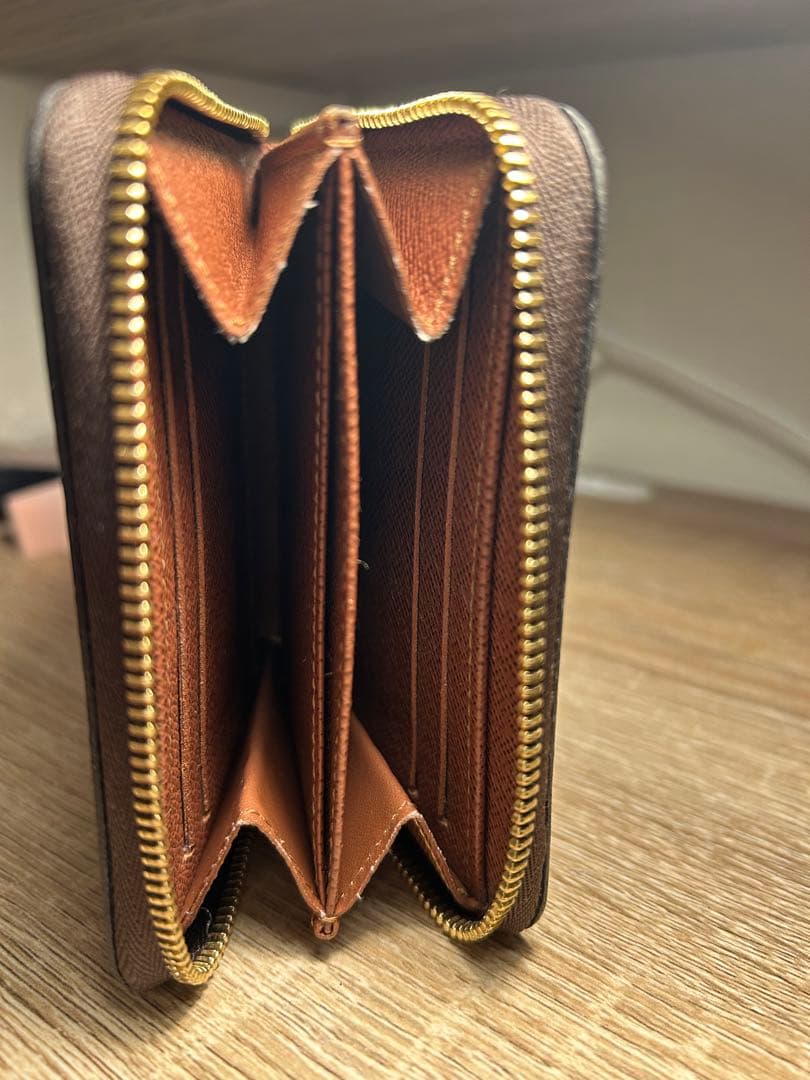 美品　ジッピー・パース LOUIS VUITTON