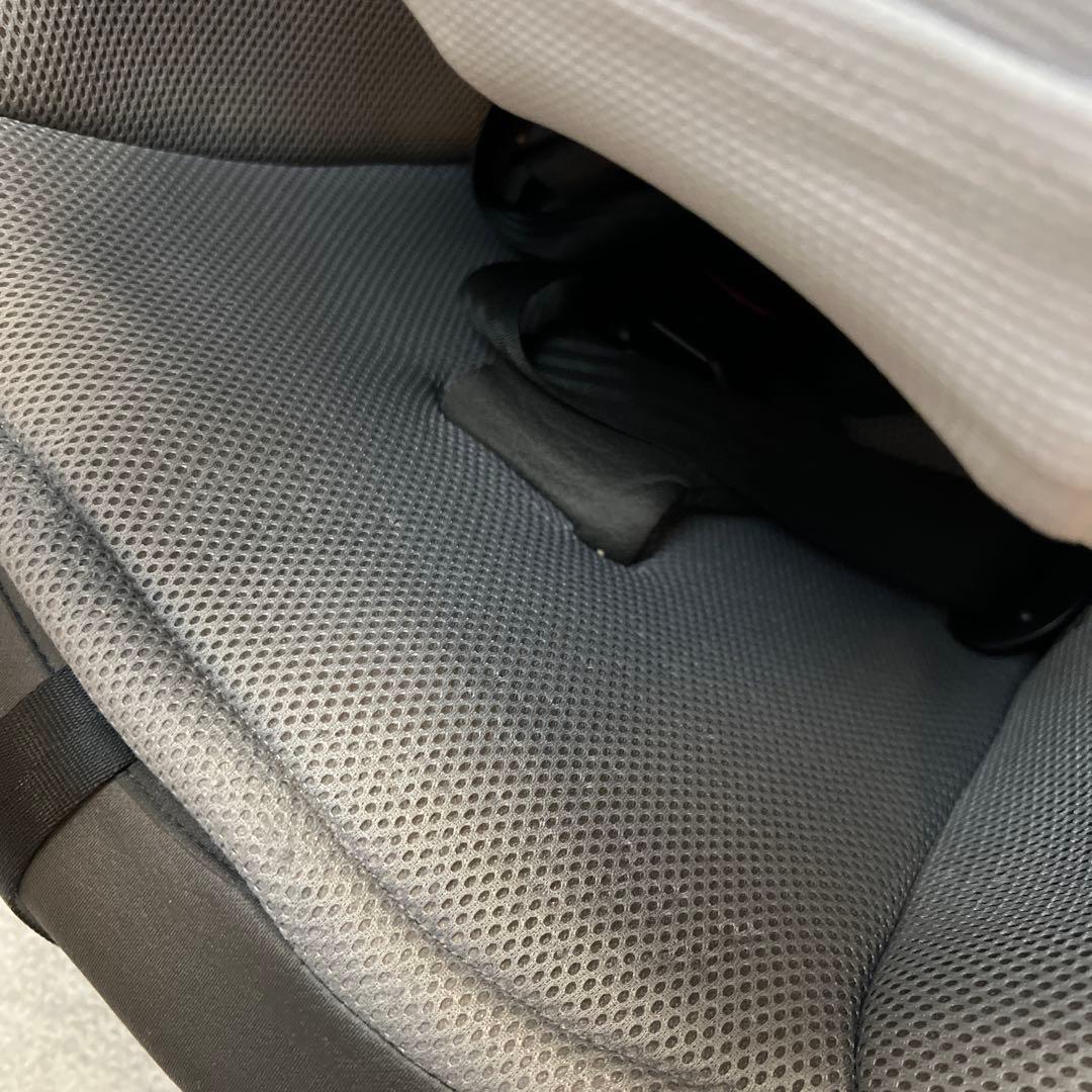 コンビcombi チャイルドシート 新生児　グレーTHE S Air