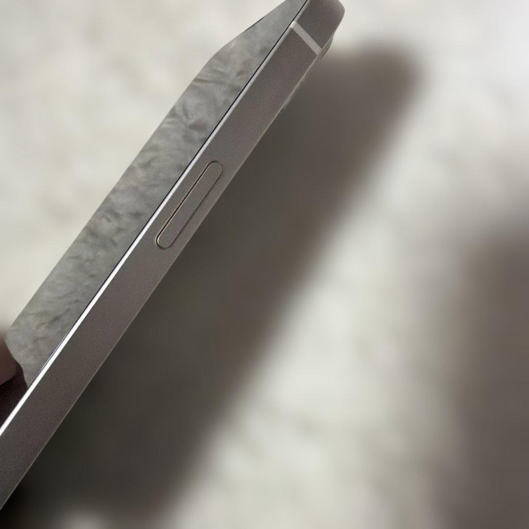 SIMフリー iPhone13 256GB バッテリー90% 美品