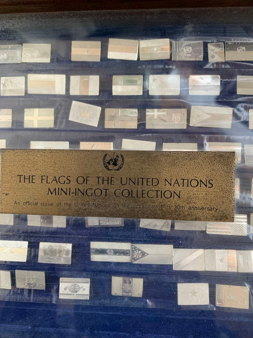 フランクリンミント　公式国連加盟国国旗　銀のミニチュア・コレクション