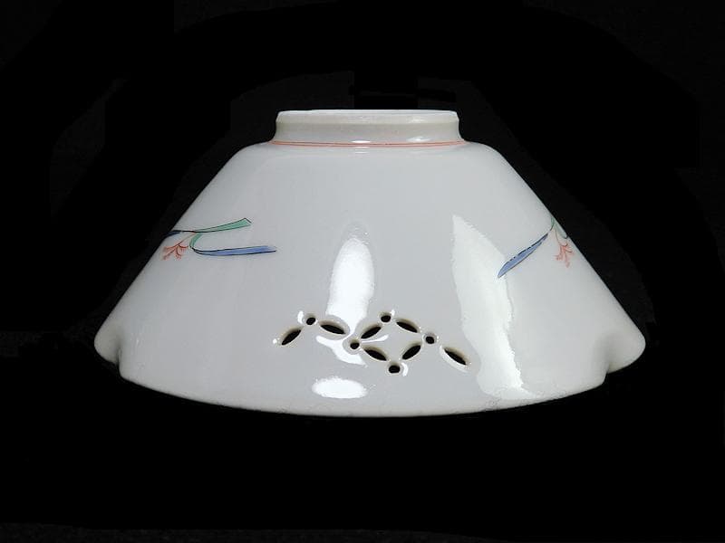 大聖寺伊万里　白磁　透かし　稲束に花の図　向付　２客　E161AS-BZu