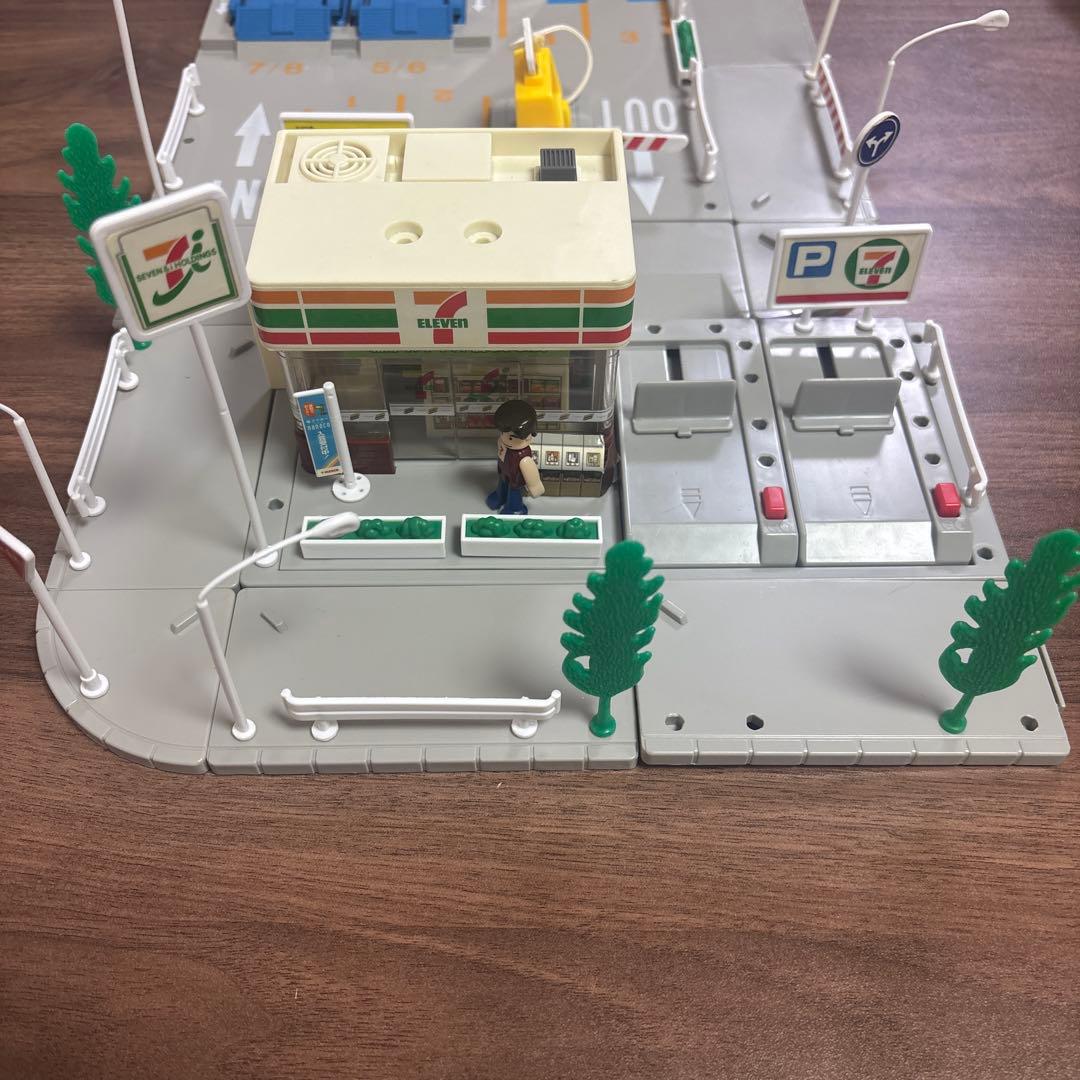 トミカタウン　セブンイレブン　タイムズパーキングセット　廃盤