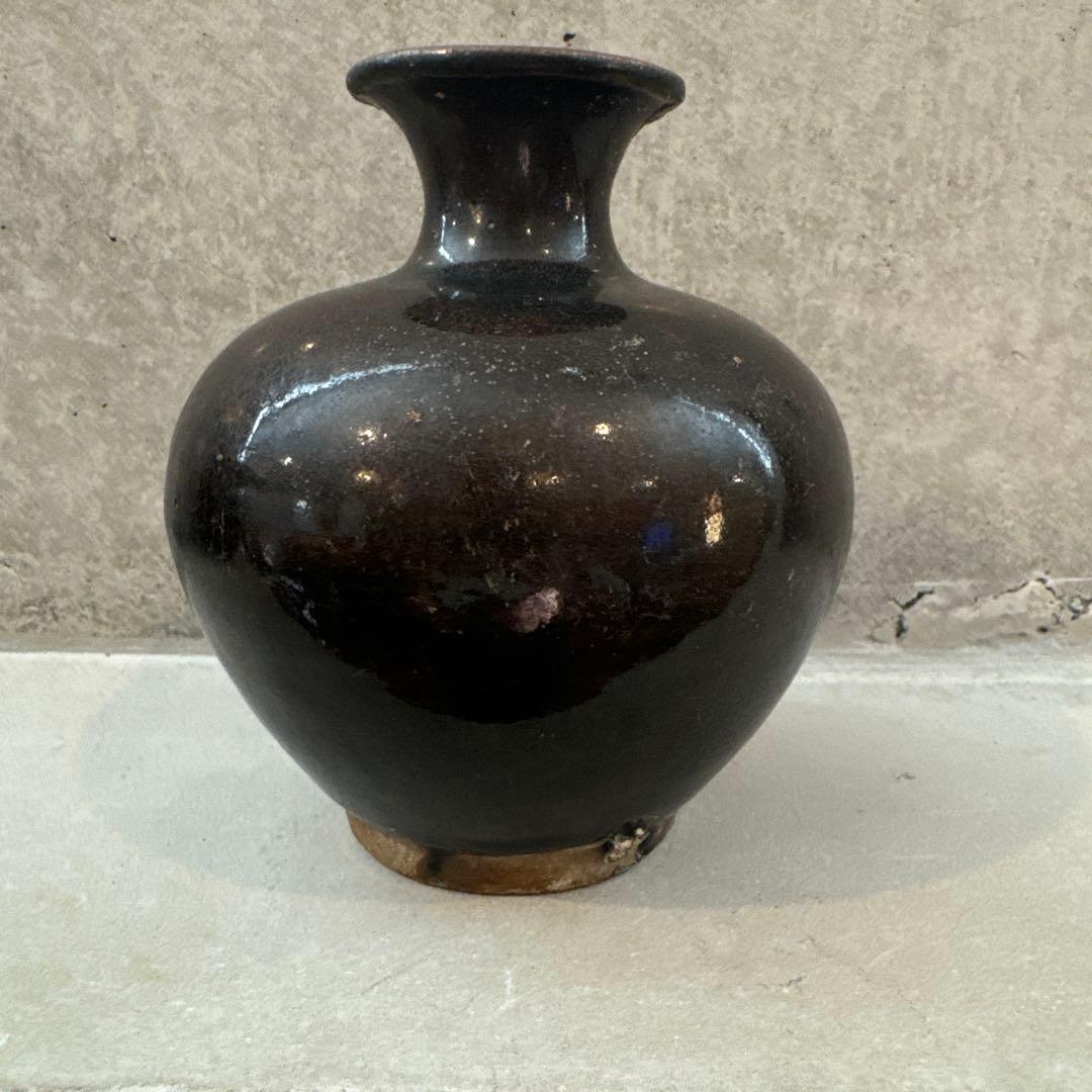 壺屋焼.19世紀.黒釉髪油壺