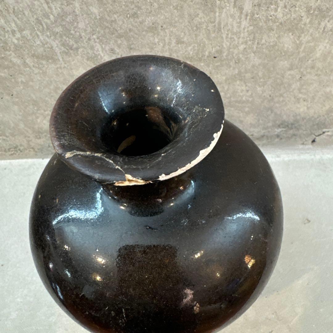 壺屋焼.19世紀.黒釉髪油壺