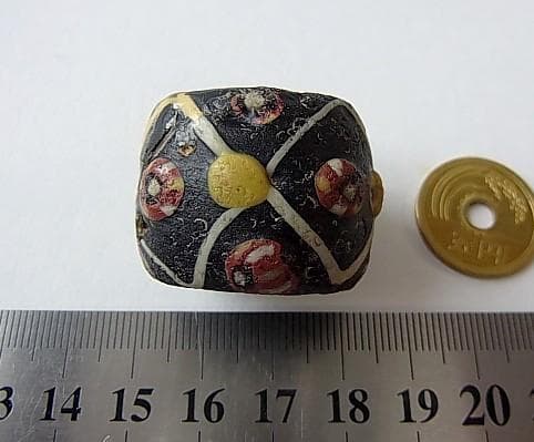 ★K0506★古代とんぼ玉 (A54)　北欧　バイキング　特大　ガラスビーズ