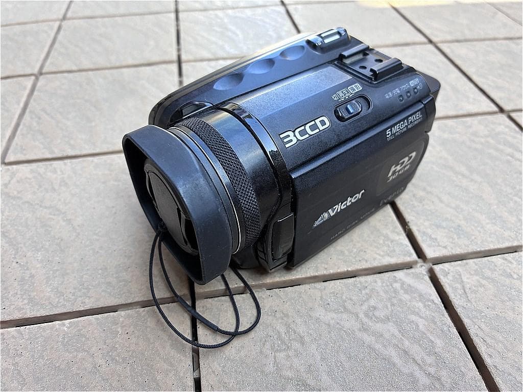 Victor 3CCD ビデオカメラ 本体