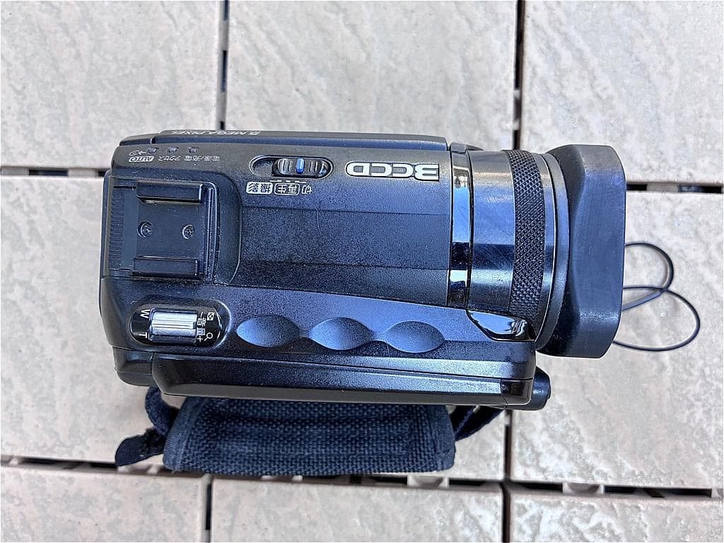 Victor 3CCD ビデオカメラ 本体