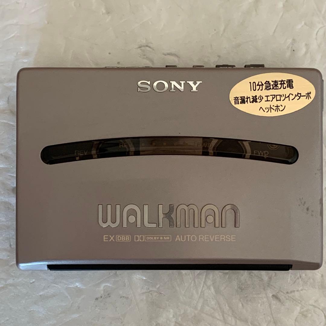 ジャンク ソニー SONY WALKMAN WM-190 壊れています