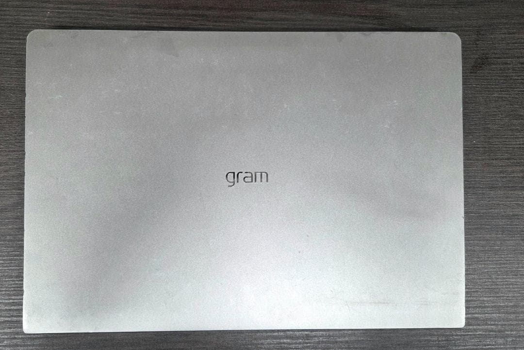 LG gram 13インチ / i5 / 16G/ 256Gb / Win11