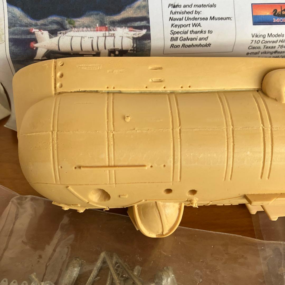 深海調査船Trieste Ⅱ 1/72バイキングモデルズ　未組み立て品