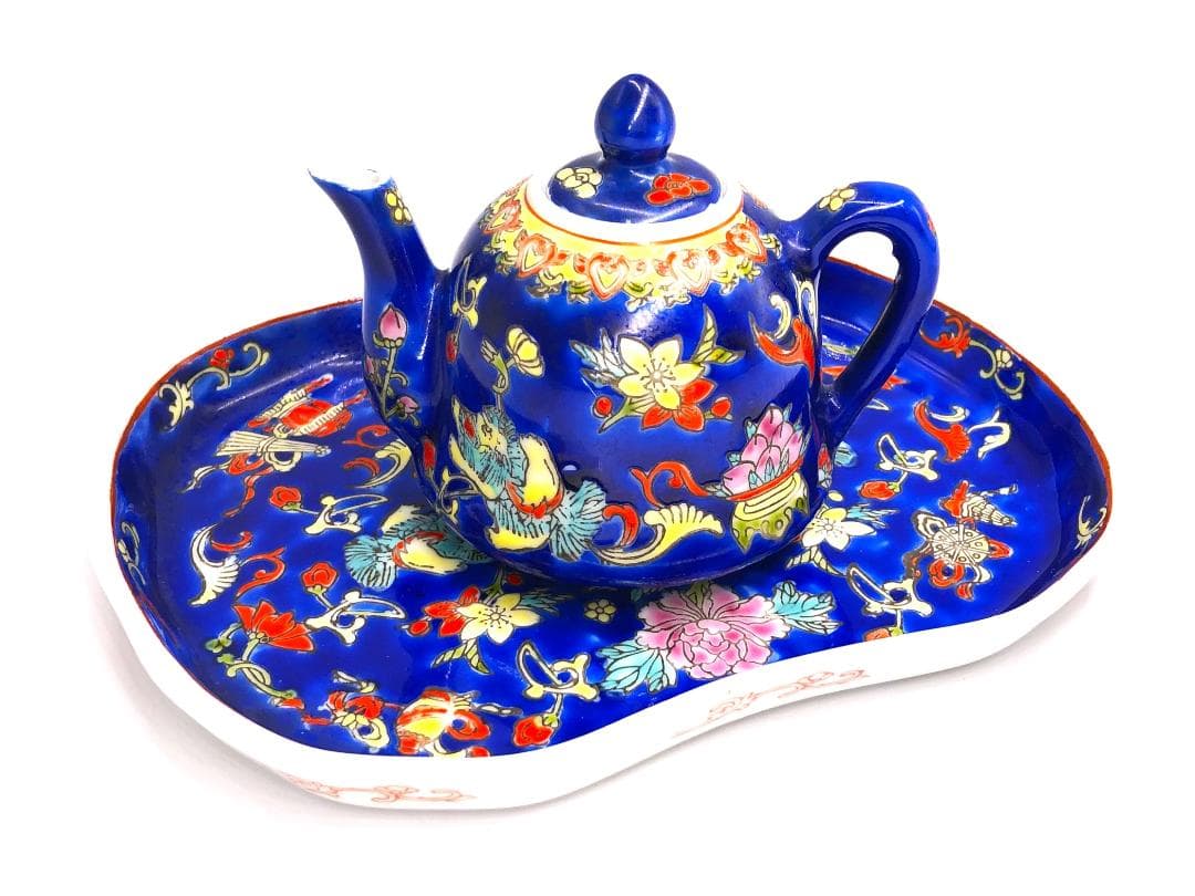 【 乾隆年款ティーポット/トレー 】　五彩獅子唐草花文　蔵出し骨董