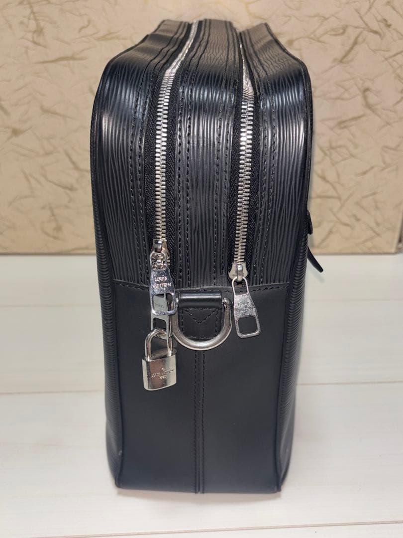 LOUIS VUITTON エピ 2way ショルダーバッグ