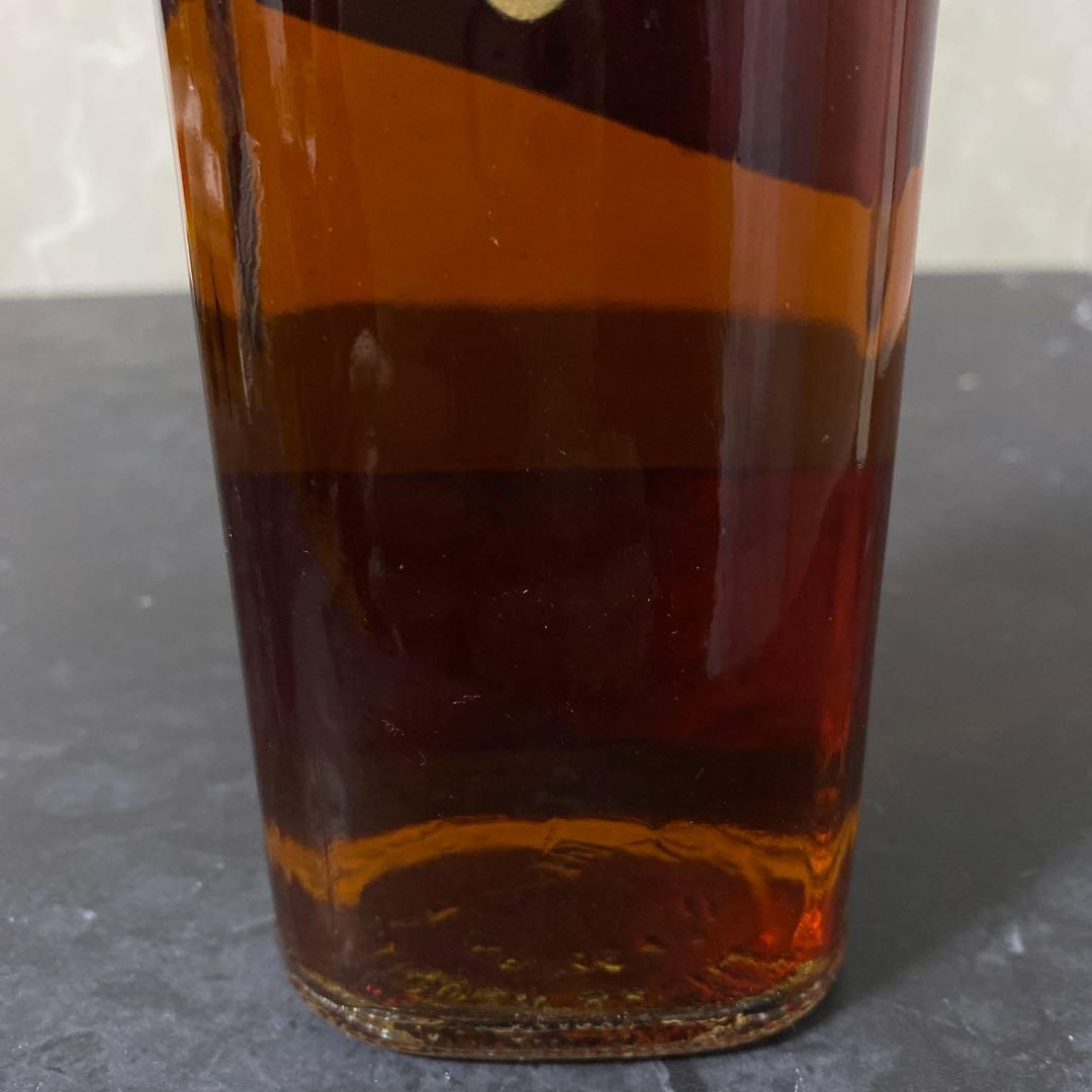 【琉球政府通関済印】1970年初期　ジョニーウォーカー黒ラベル白紋章