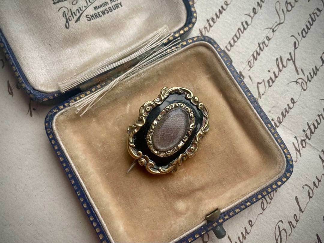 アンティーク モーニングジュエリー ブローチ イギリス