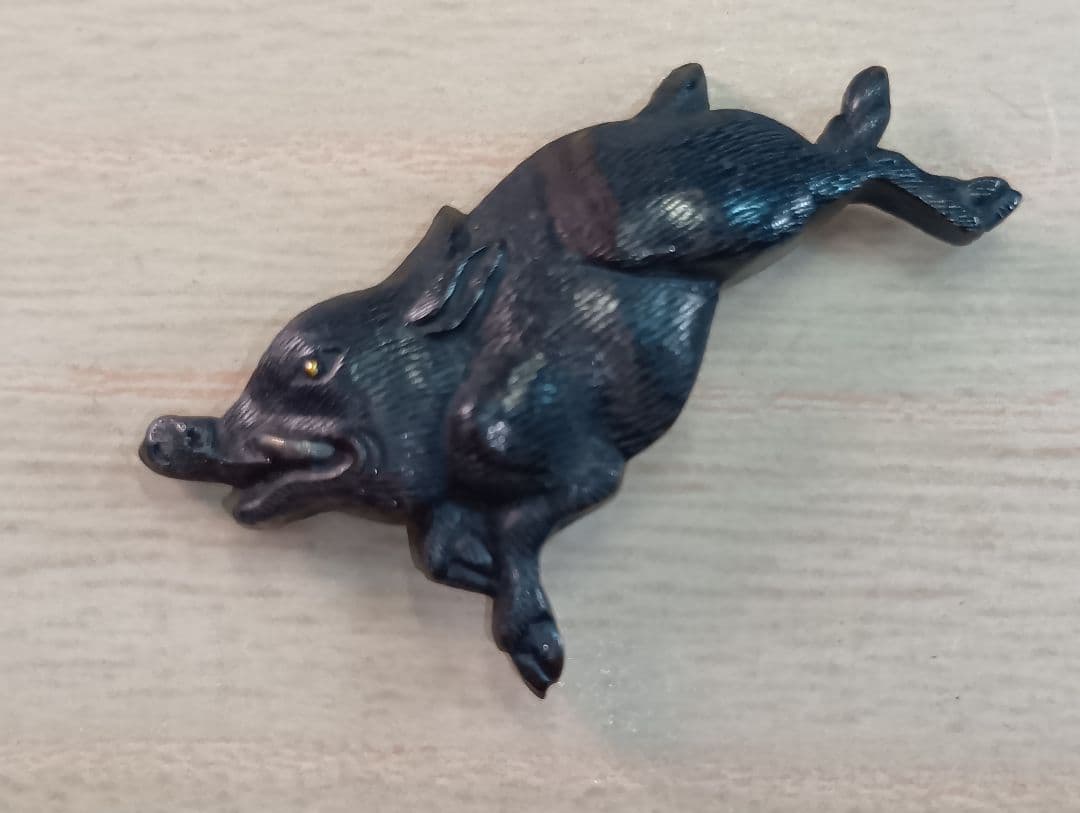 目貫／猪／在銘あり／特別貴重鑑定書