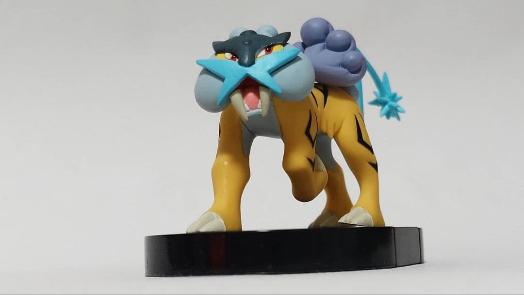 立体ポケモン図鑑SPECIAL03伝説のポケモン編 エンテイ ライコウ スイクン