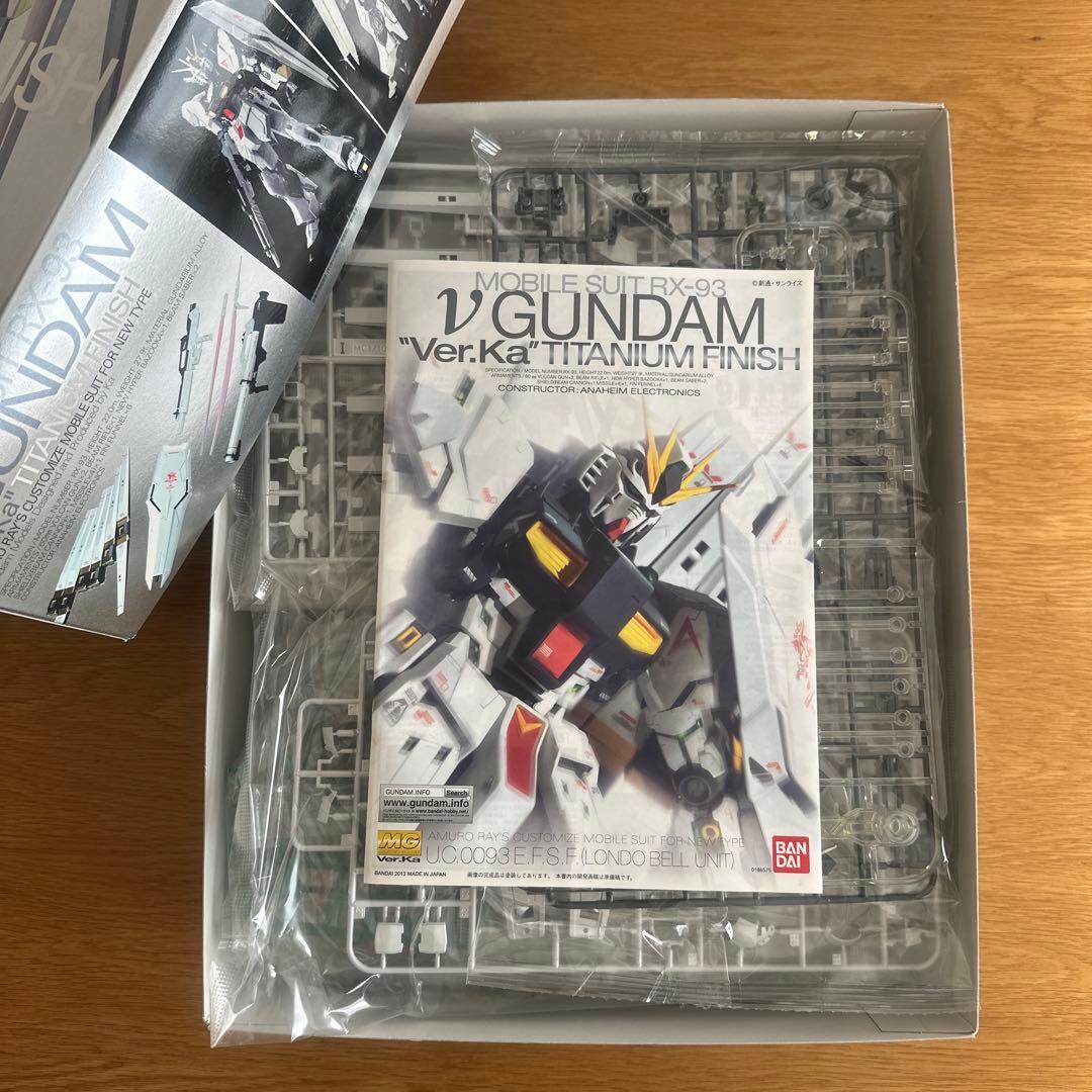 MG 1/100 RX-93 νガンダムVer.Ka チタニウムフィニッシュ