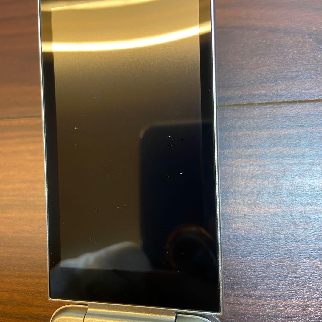 au KYOCERA KYF43SNA かんたんケータイ ガラケー 4654