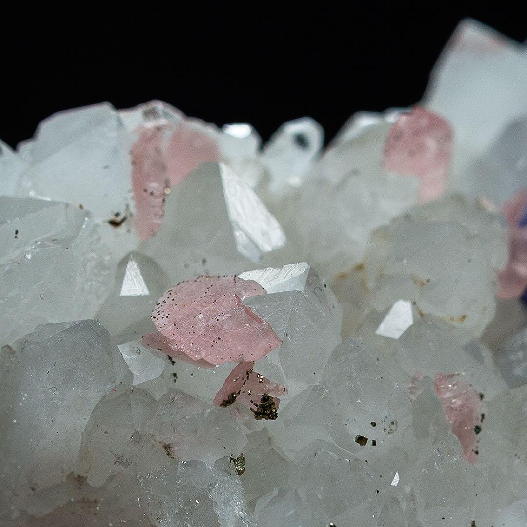 中国 ロードクロサイト フローライト 天然石 原石 鉱物標本 鉱石 蛍石 400