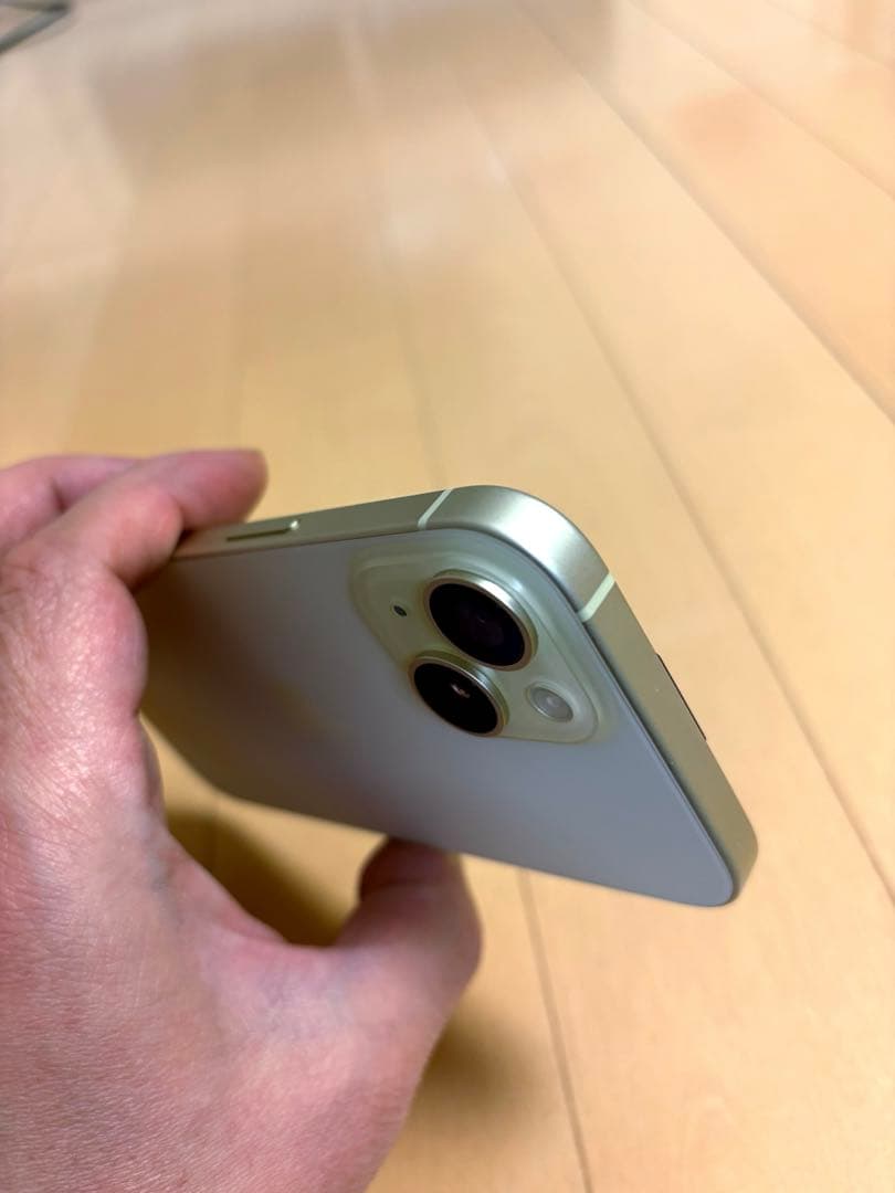 Apple iPhone 15 128GB イエロー 美品　simフリー