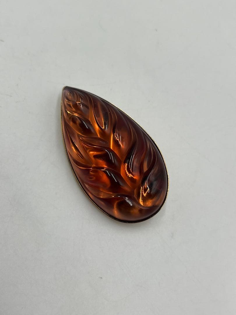 ラリック Lalique 琥珀　ブローチ