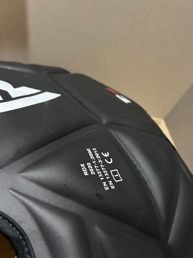 極美品ＲＤＸ正規品 ボディプロテクター マヤハイドレザー 衝撃吸収素材