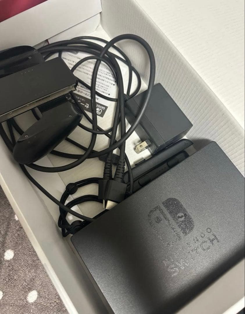 動作確認済み Nintendo Switch 本体 ネオンレッド・ネオンブルー