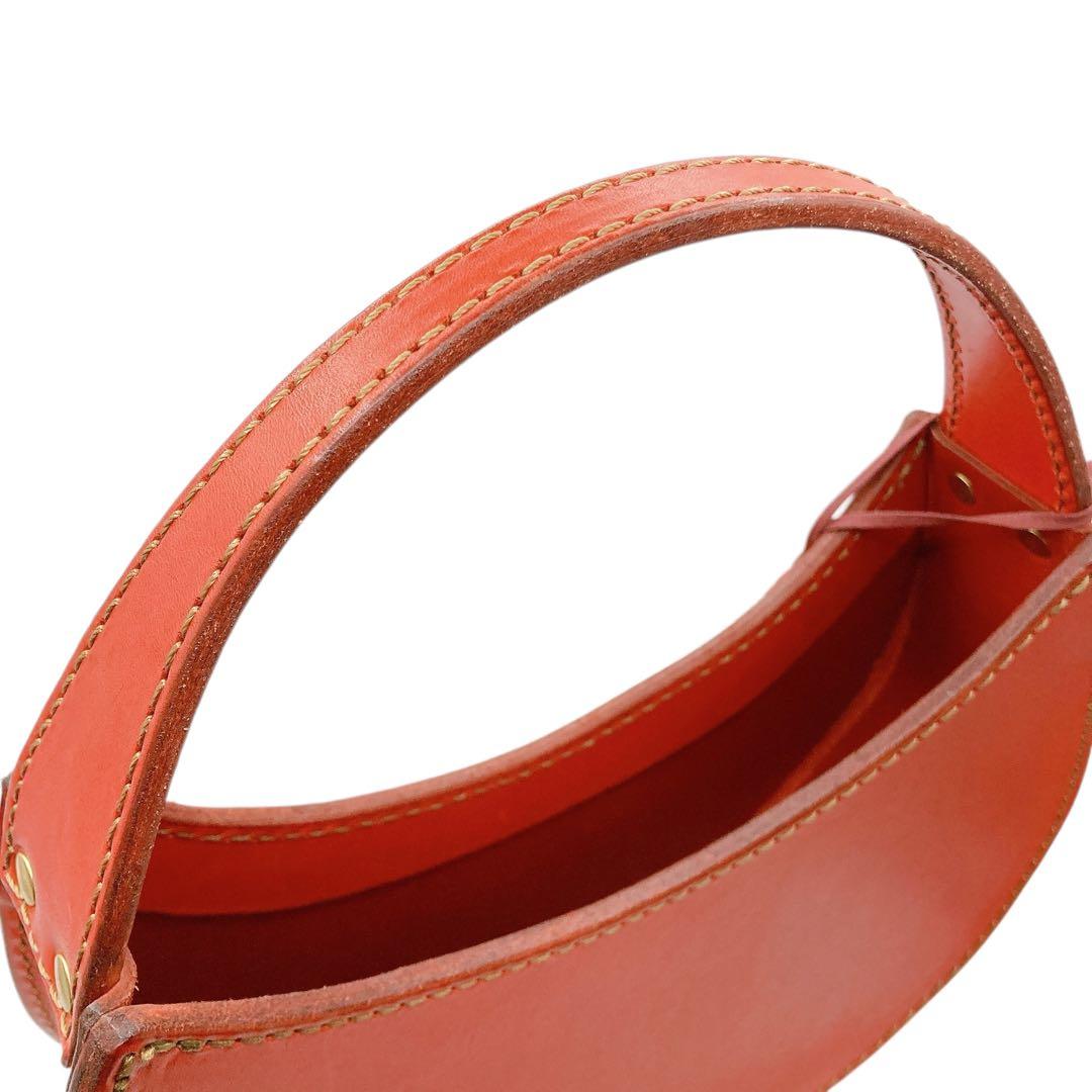 美品✨HERZ ヘルツ　ハンドバッグ　三日月型　オールレザー　レッド　チャーム付