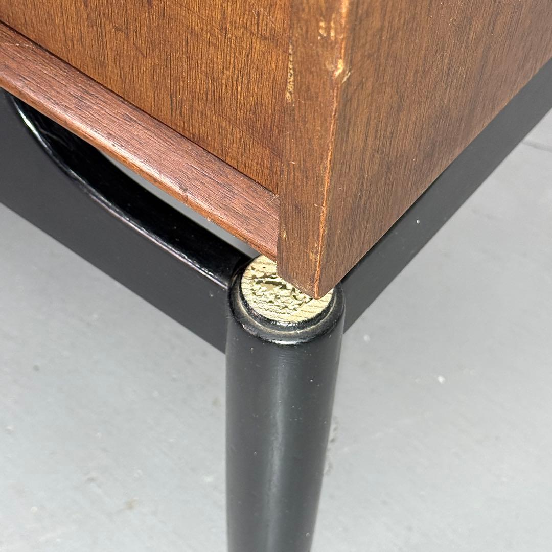 G-PLAN ベッドサイドキャビネット ナイトテーブル(301)