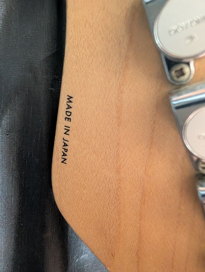 Schecter エレキギターＮVモデル (MADE IN JAPAN)