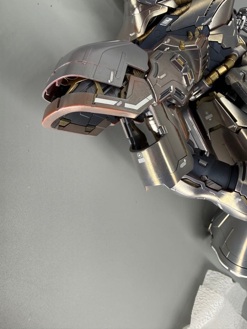 s*a様 ガンプラMG サザビー Ver.Ka 完成品 メタリック塗装仕上げ