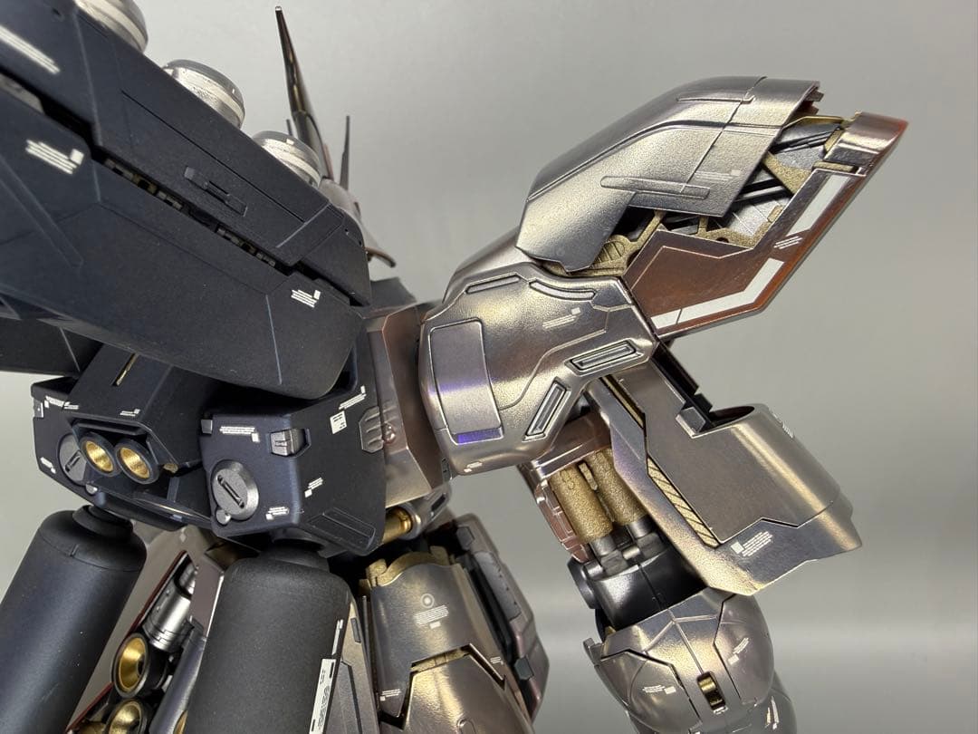 s*a様 ガンプラMG サザビー Ver.Ka 完成品 メタリック塗装仕上げ