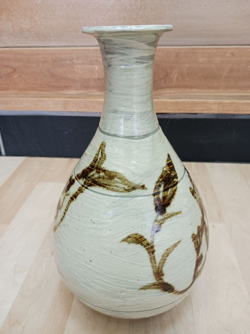 韓国人間国宝　【池順鐸】　双魚文　 徳利　 花瓶　 花器　酒器　 在銘　共箱