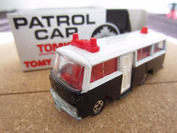 トミカ／三菱 ローザ／移動交番車／全国パトロールカーシリーズ