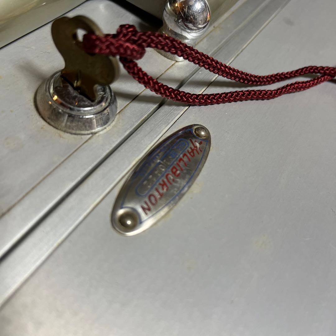 素敵な内装【鍵つき】レア大型赤ハリバートンゼロハリバートンビンテージスーツケース