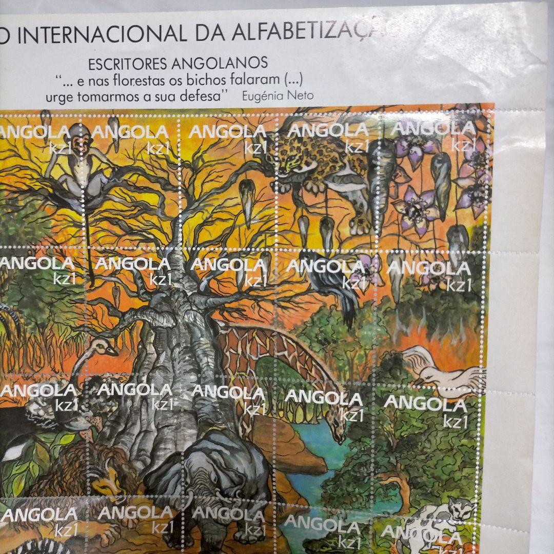 売約外国切手 アンゴラ 動物と森大型30面切手入りシート未使用 訳あり