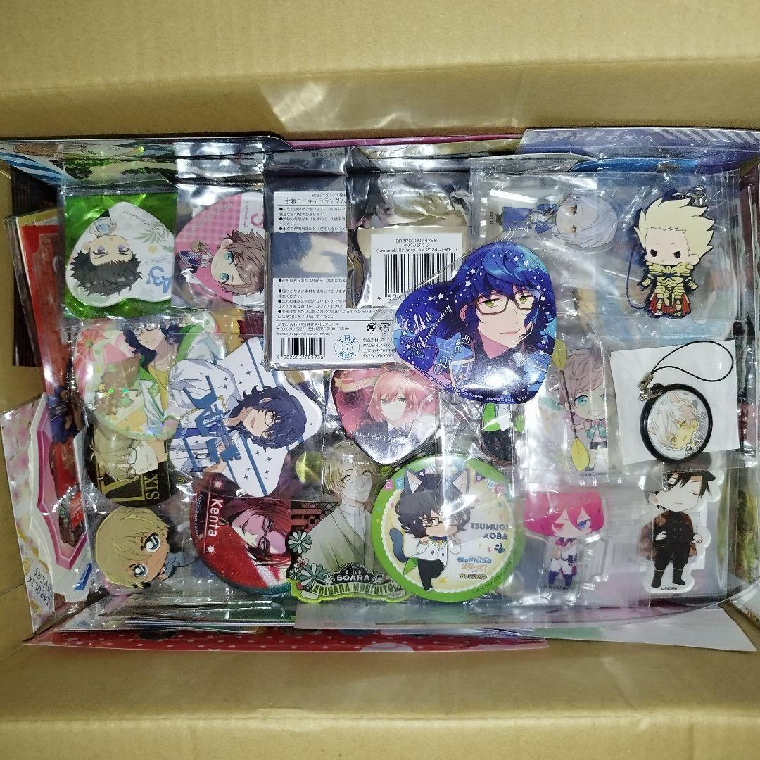 大量 アニメ ゲーム グッズ 缶バッジ 紙類 まとめ売り 格安 処分 セット