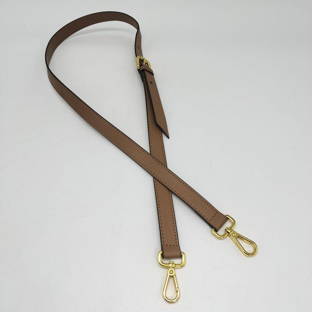 未使用に近い✨フェンディ　ショルダーストラップ　レザー　ブラウン