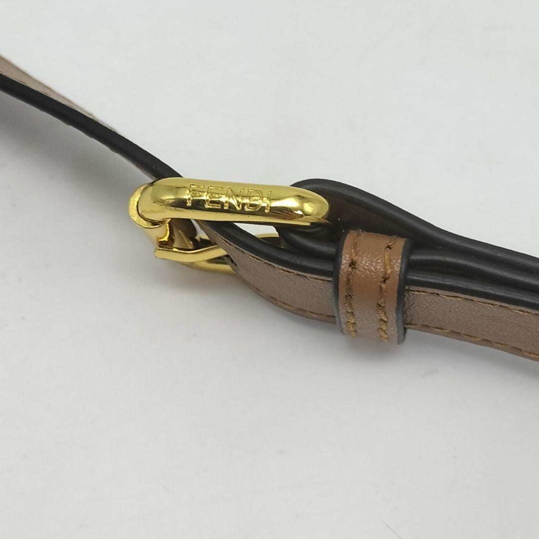 未使用に近い✨フェンディ　ショルダーストラップ　レザー　ブラウン