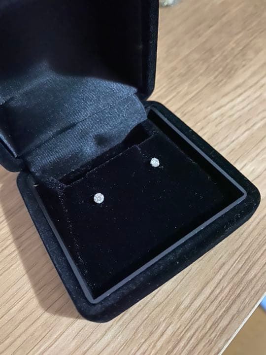 0.2カラット　ダイヤモンド　ピアス