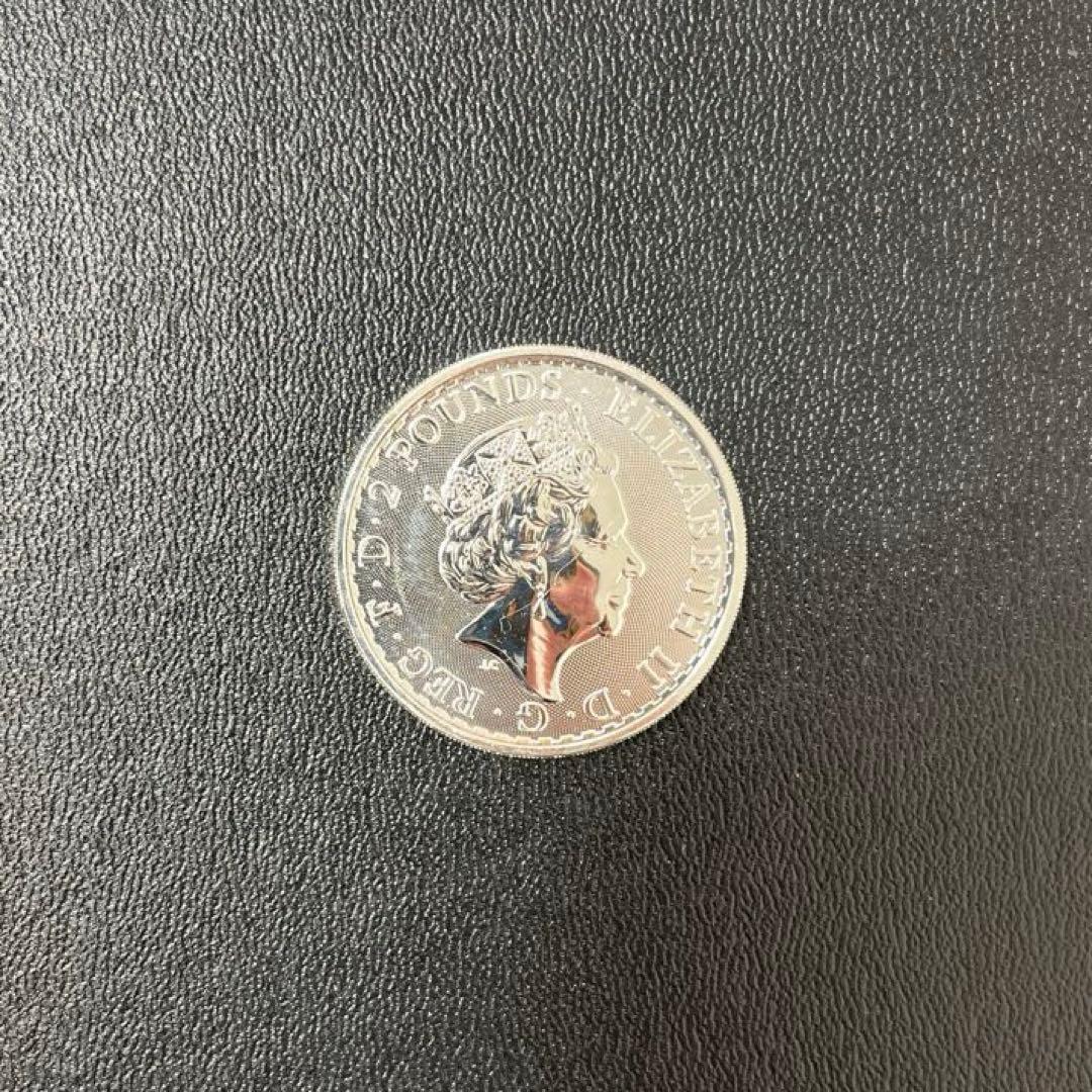 【純銀】2018年エリザベス2世ブリタニア　2ポンド銀貨　英国