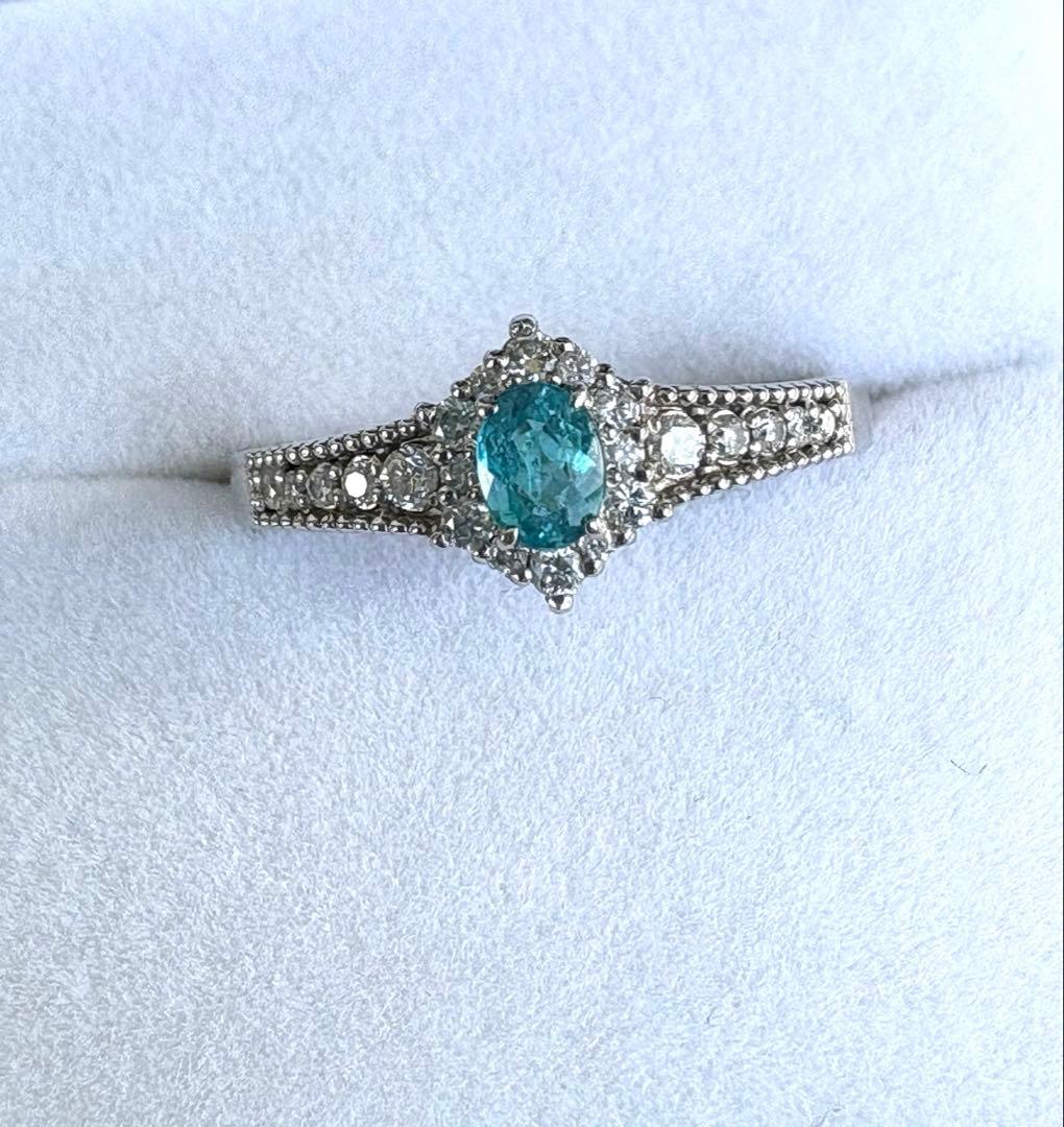 バターリャ産パライバ トルマリン　プラチナリング