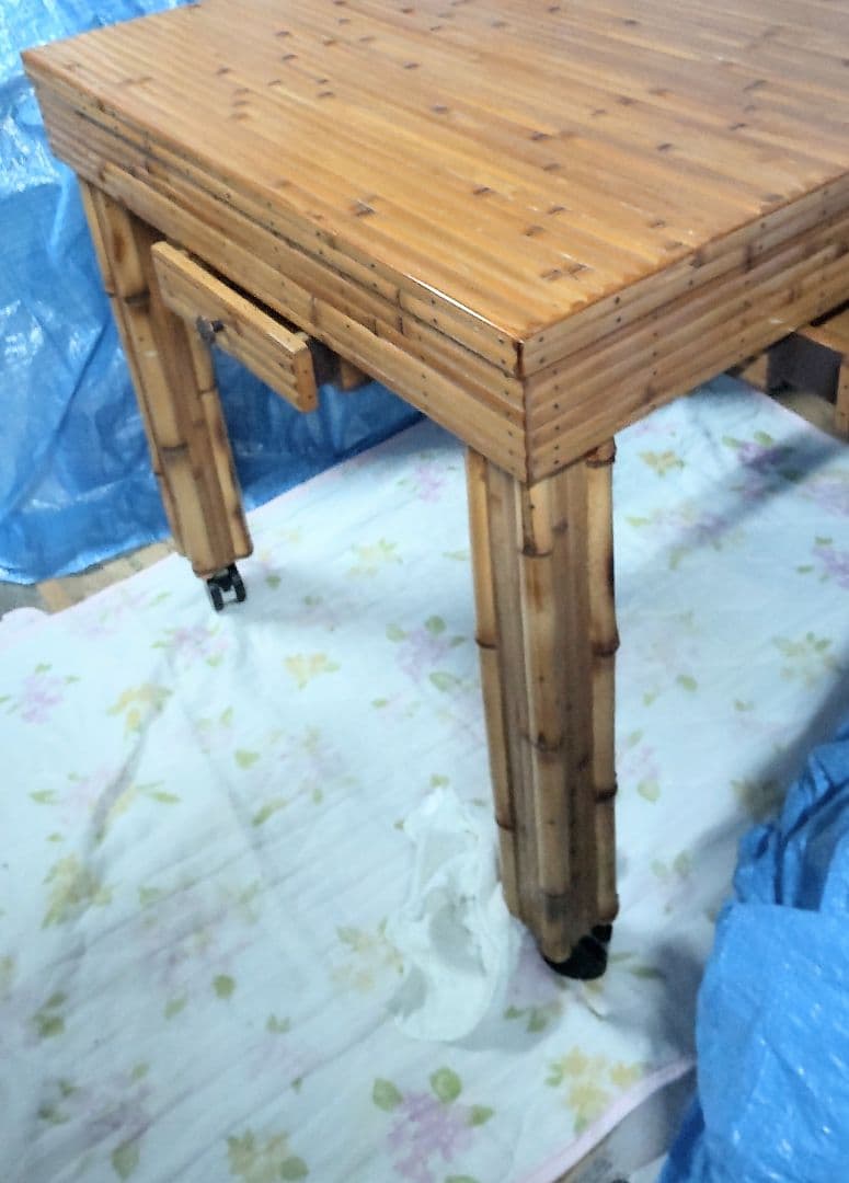 梅里竹芸製品のテーブル　値下げしました