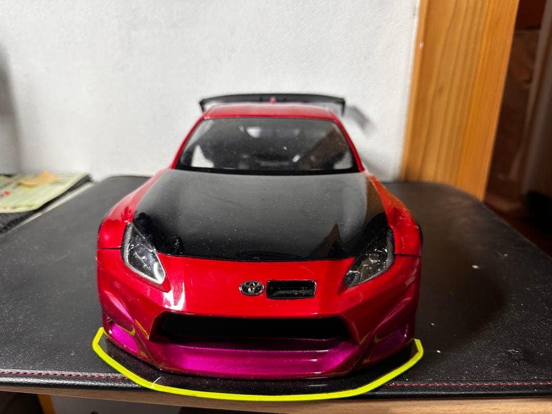 ラジコンボディー　GR86