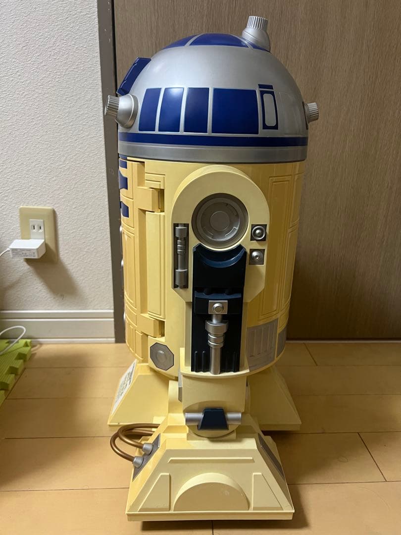 R2-D2 温冷庫 セブンイレブン 懸賞 冷蔵庫 R2D2 スターウォーズ