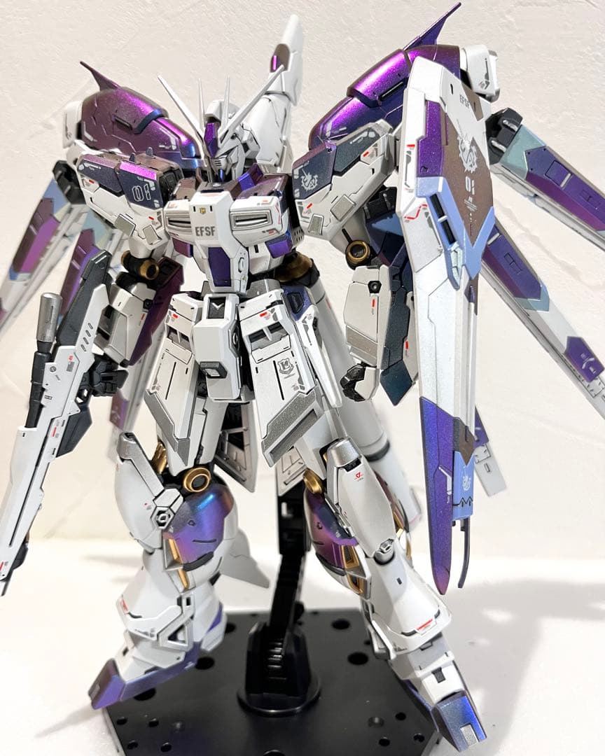 RG Hi-νガンダム ハイニューガンダム　全塗装　完成品