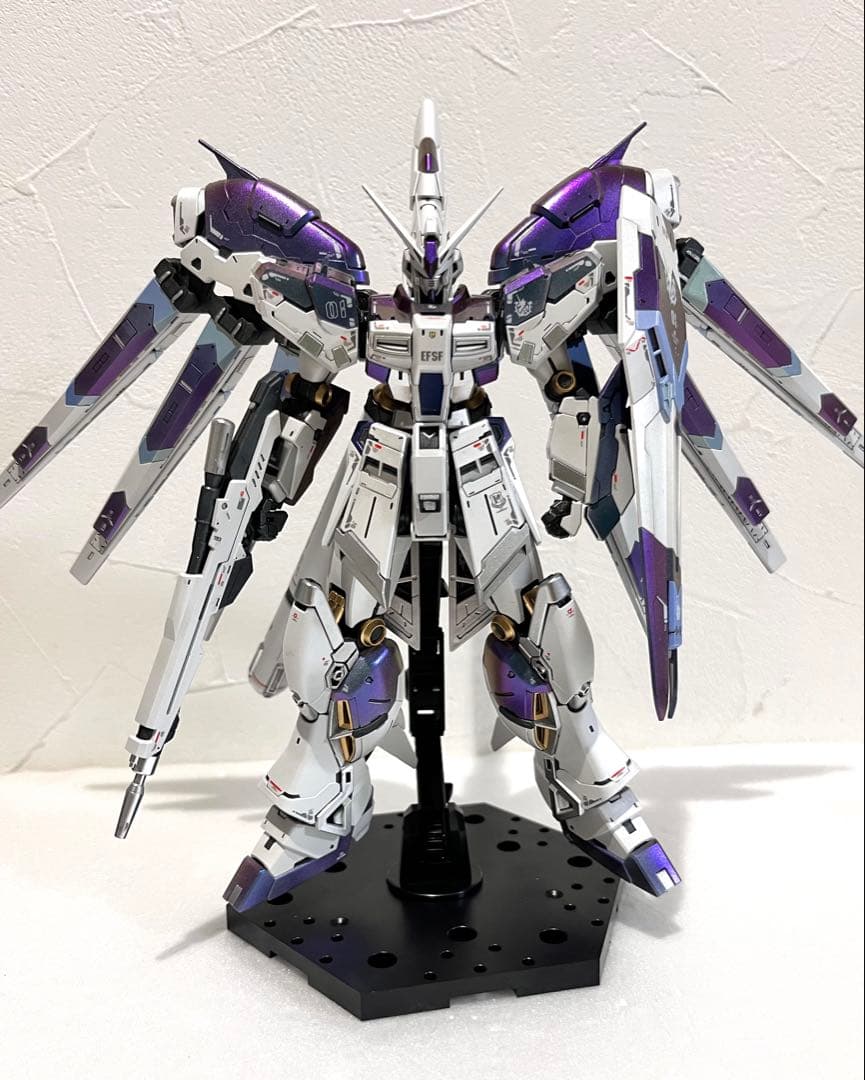 RG Hi-νガンダム ハイニューガンダム　全塗装　完成品